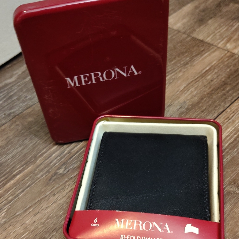 Merona Black Bi-Fold Wallet